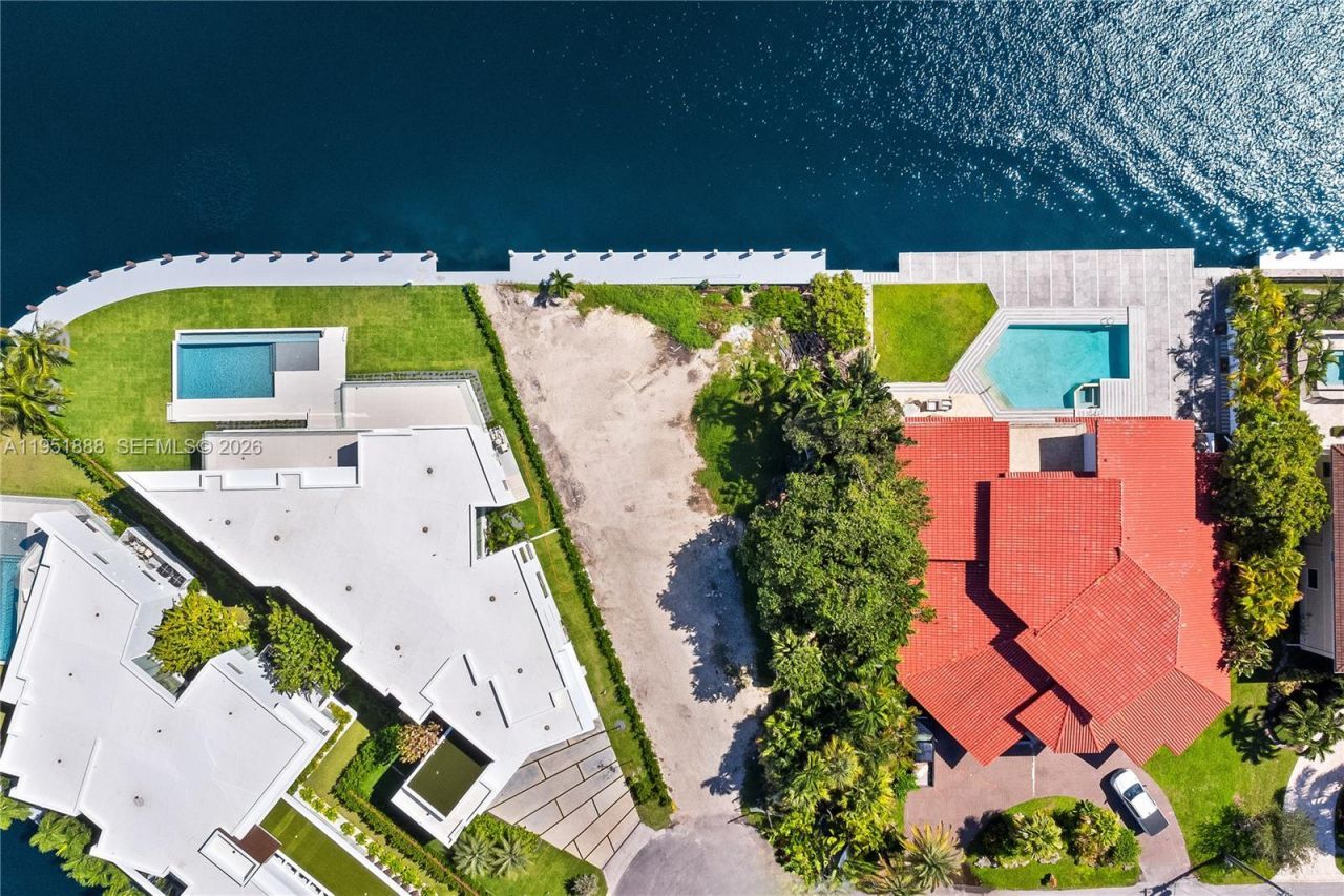 505 Palm Dr, Hallandale Beach, FL 33009 Photo