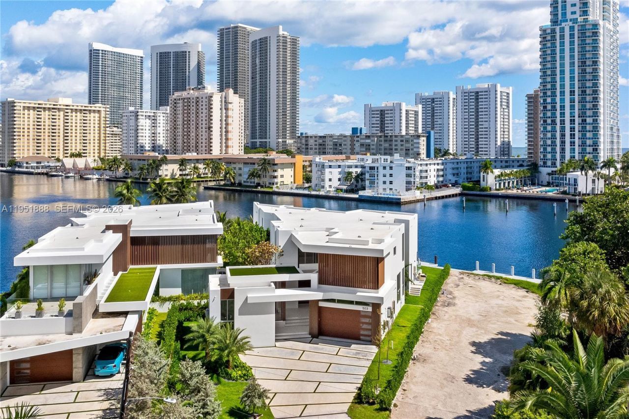 505 Palm Dr, Hallandale Beach, FL 33009 Photo