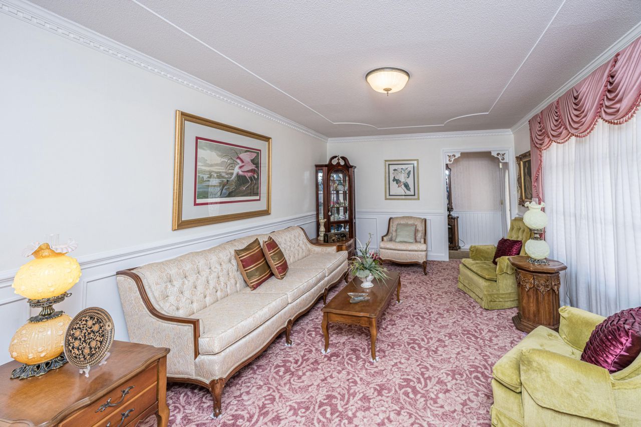 111 Weathers Street Photo 15