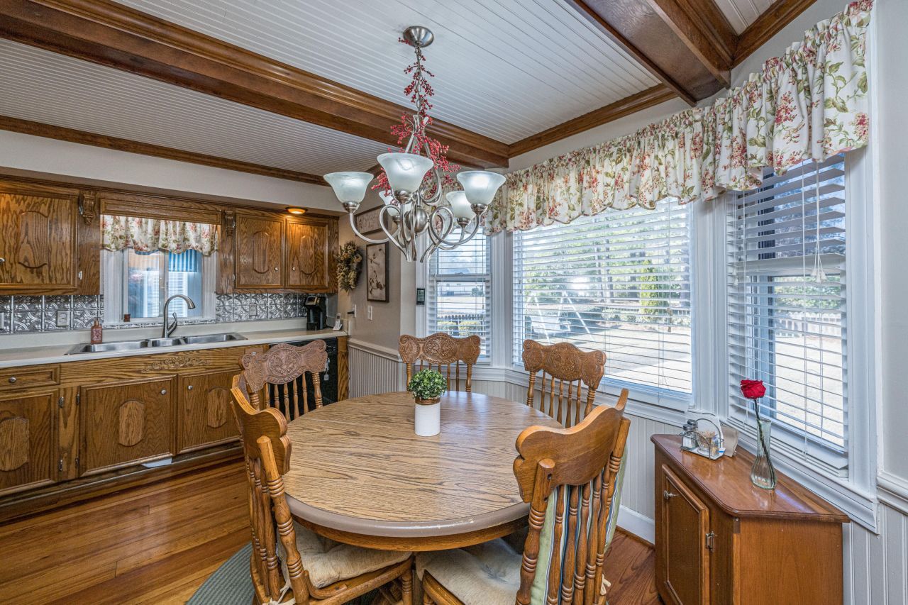 111 Weathers Street Photo 23