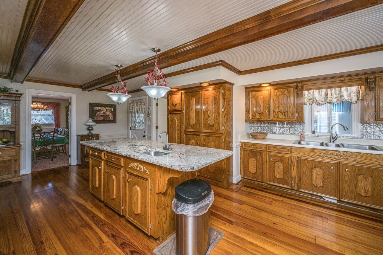 111 Weathers Street Photo 24