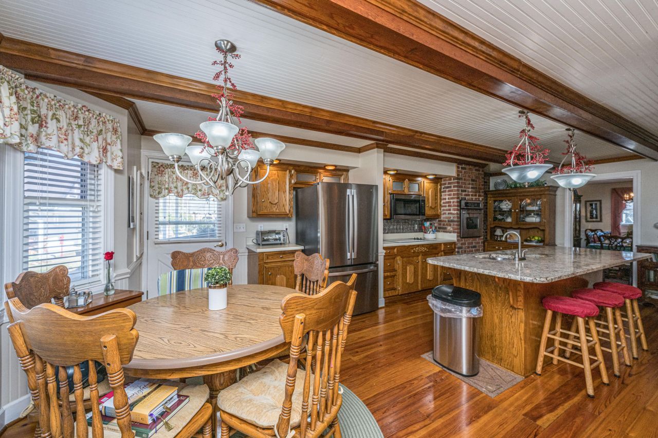 111 Weathers Street Photo 25