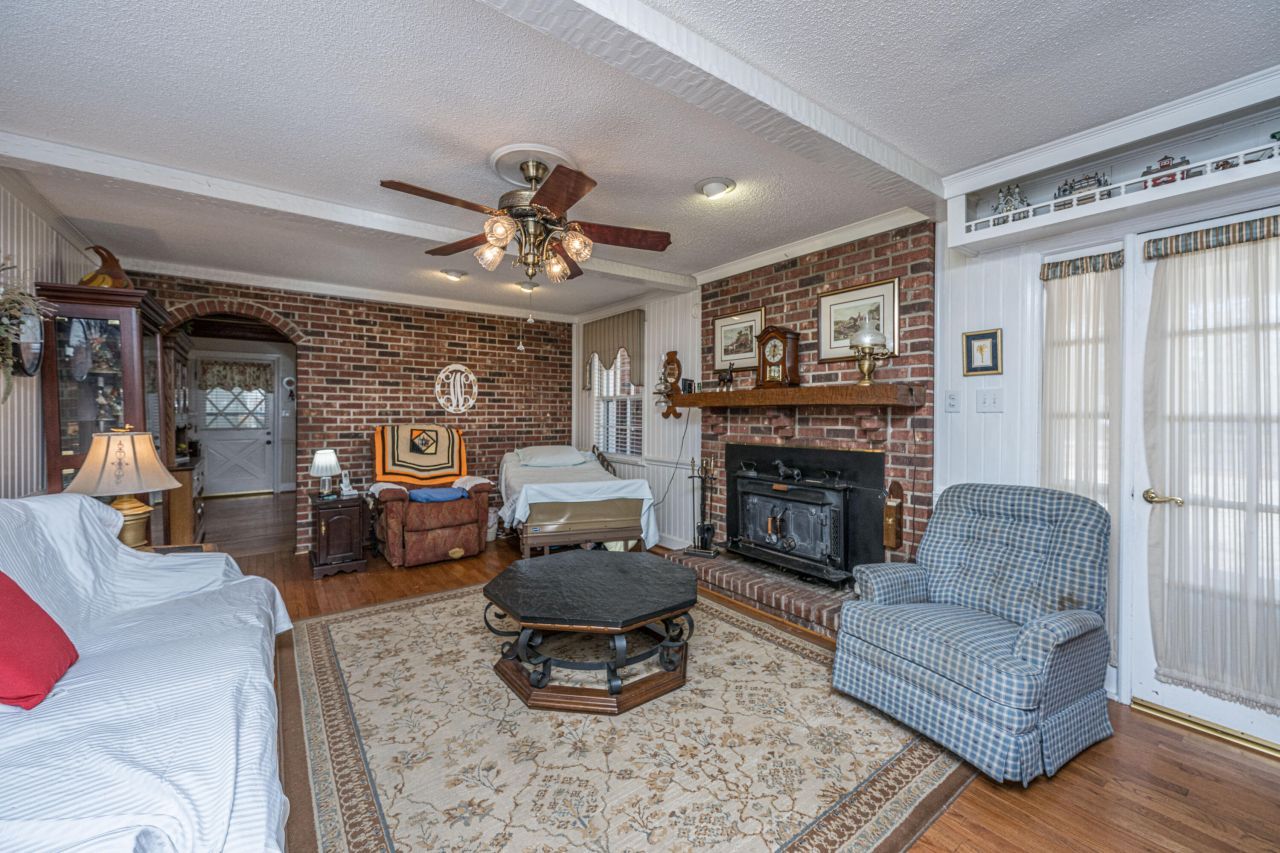 111 Weathers Street Photo 26