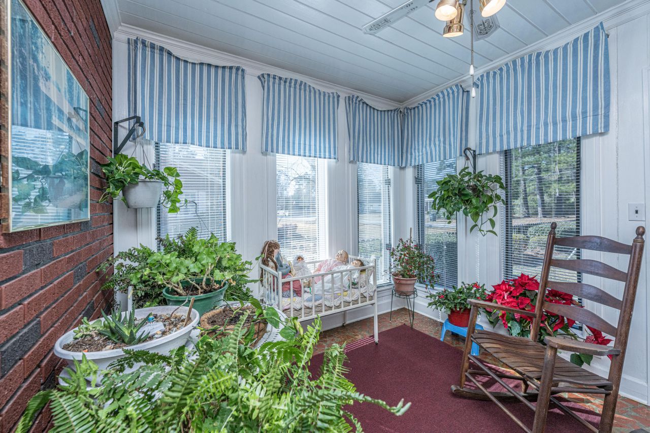 111 Weathers Street Photo 31