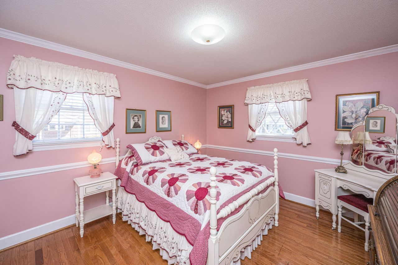 111 Weathers Street Photo 35