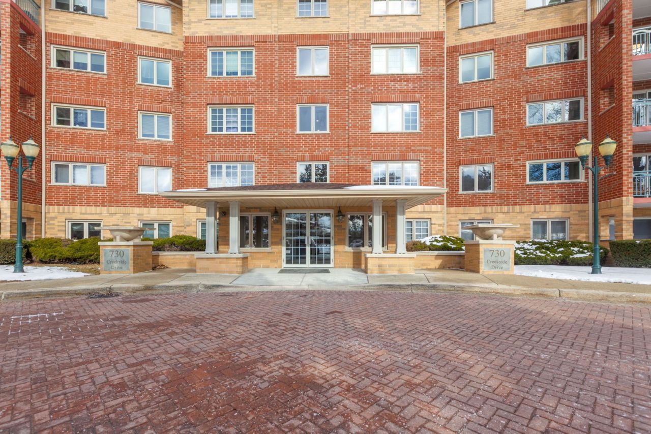 730 Creekside Drive, Unit 209, Mount Prospect, IL 60056 Main Photo