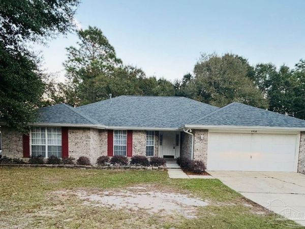 5938 Herlong Dr, Milton, FL 32570