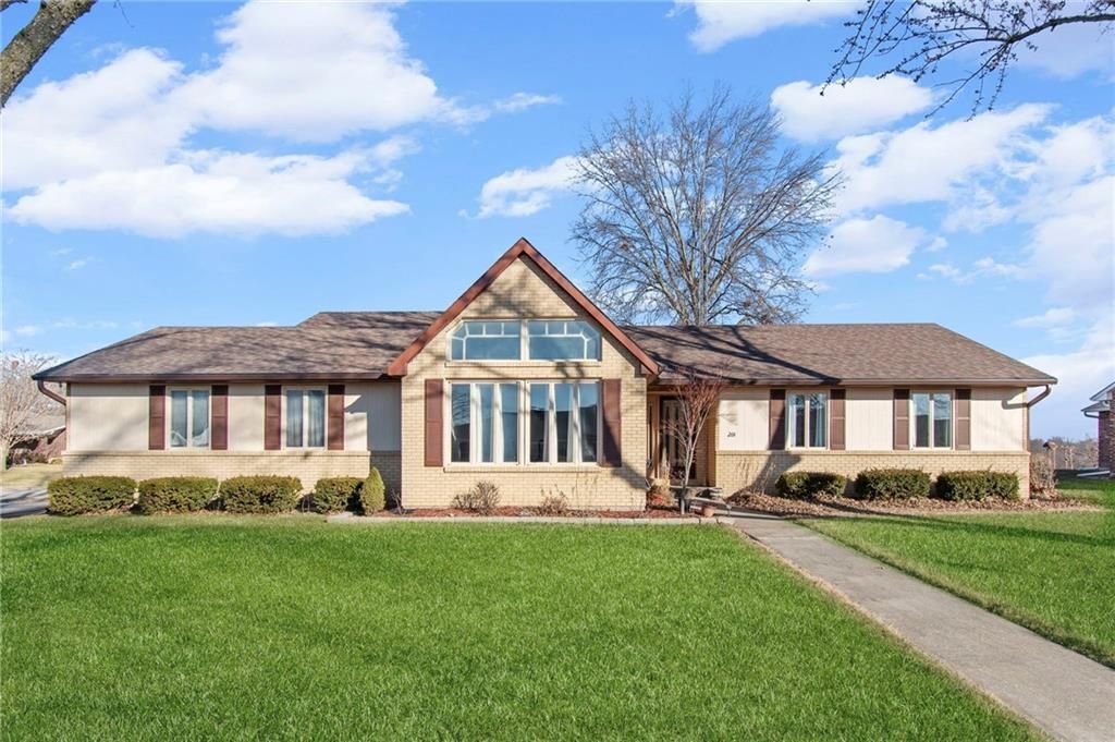 201 Johnson Circle, Carrollton, MO 64633 Main Photo