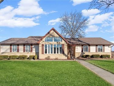 201 Johnson Circle, Carrollton, MO 64633