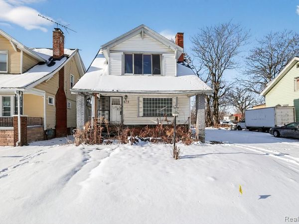675 Algonquin Street, Detroit, MI 48215
