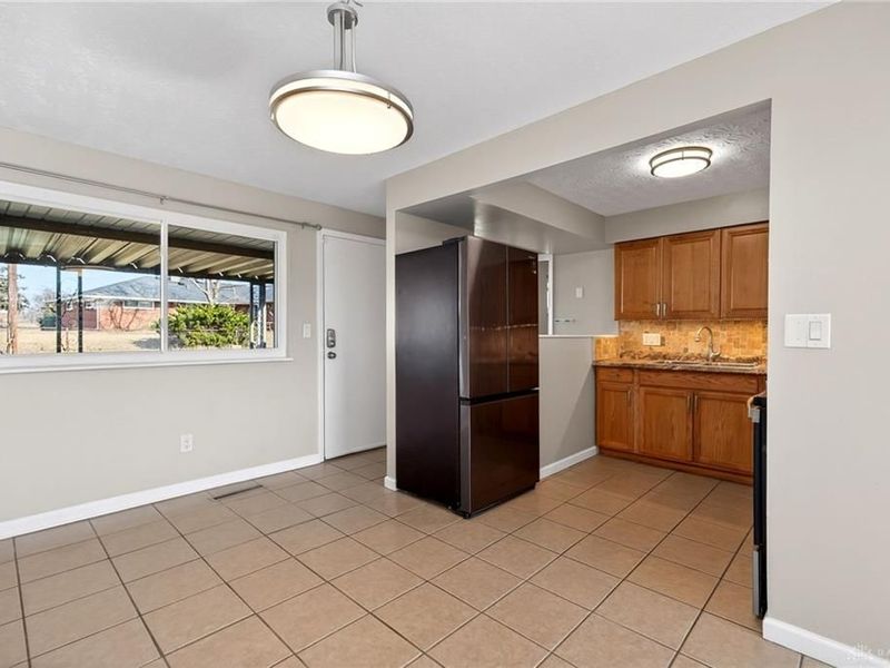 5929 Rosalie Road, Huber Heights, OH 45424 Photo 6