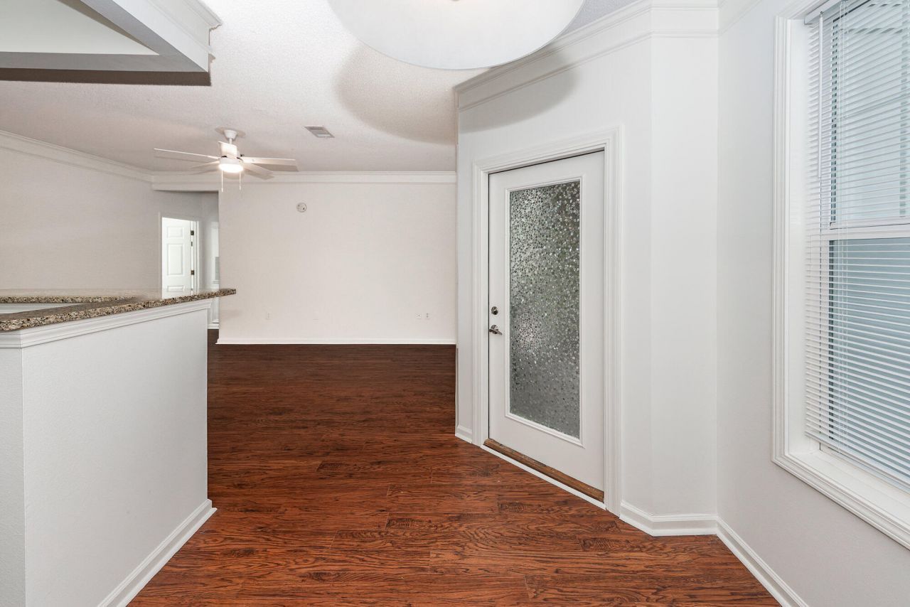 1714 Chatelain Way Photo 27