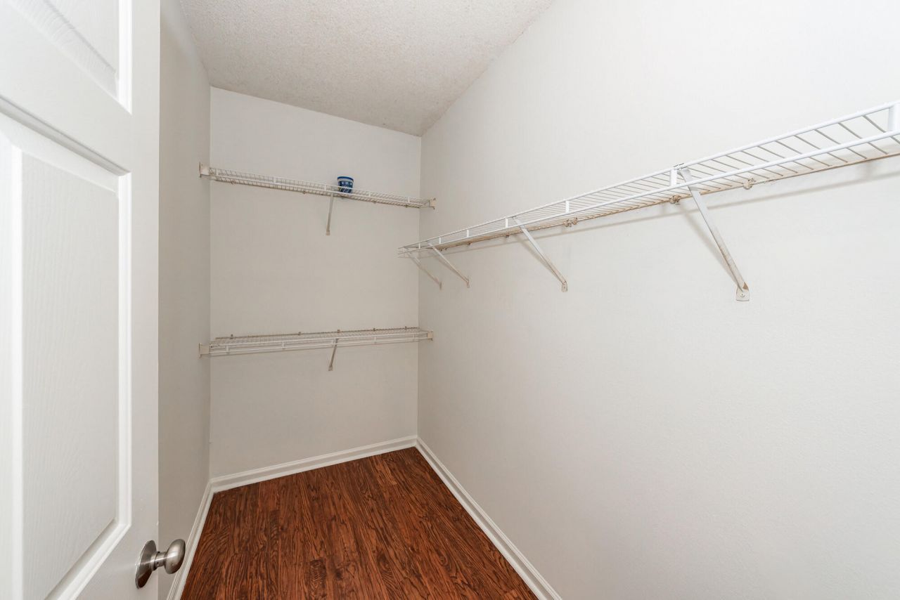 1714 Chatelain Way Photo 36