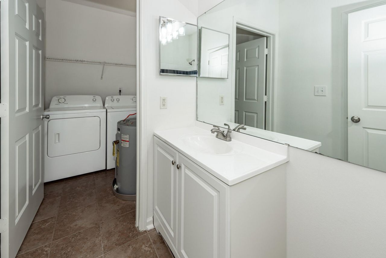 1714 Chatelain Way Photo 37