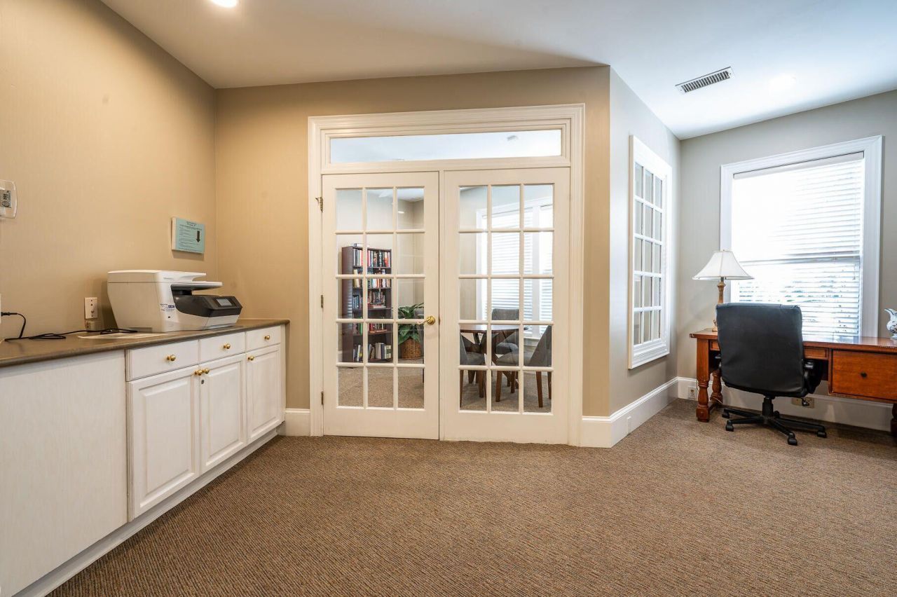 1714 Chatelain Way Photo 7