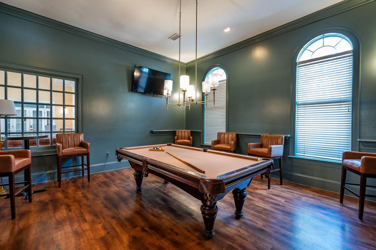 1714 Chatelain Way Photo 8