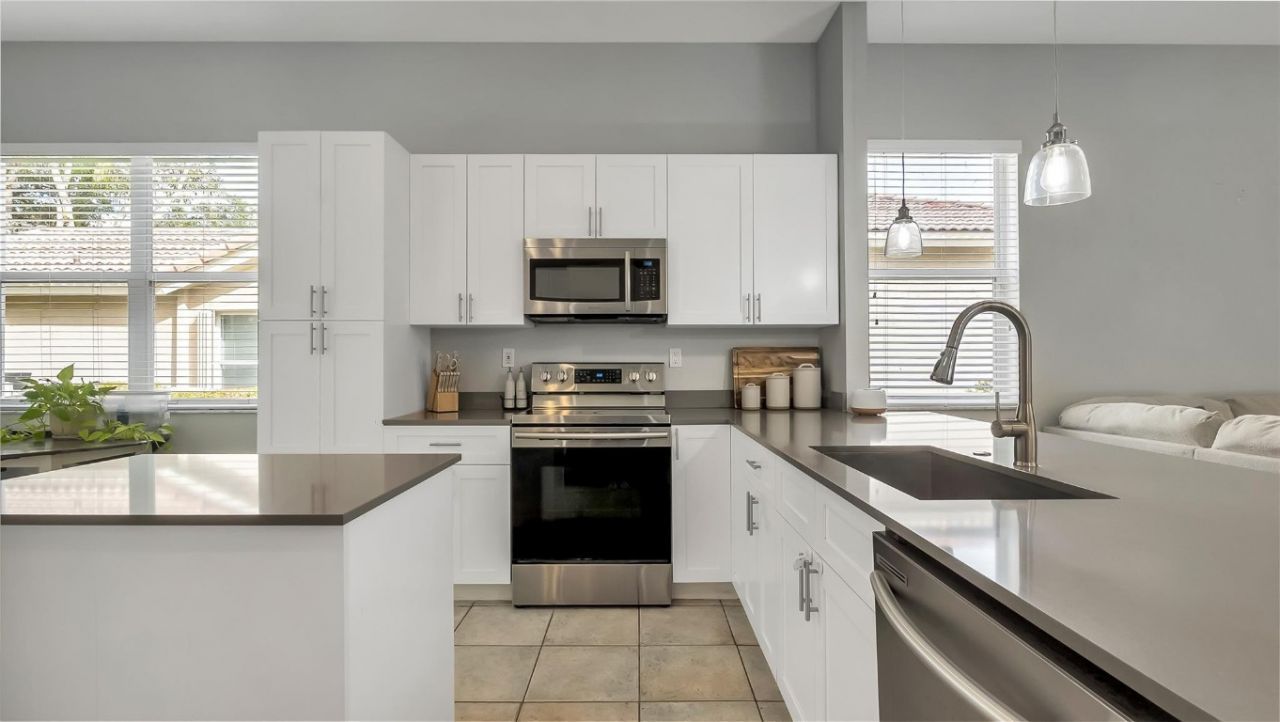 5252 NW 51st St, Coconut Creek, FL 33073 Photo