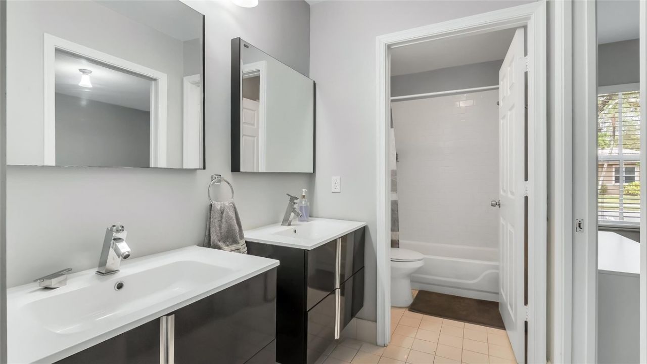 5252 NW 51st St, Coconut Creek, FL 33073 Photo