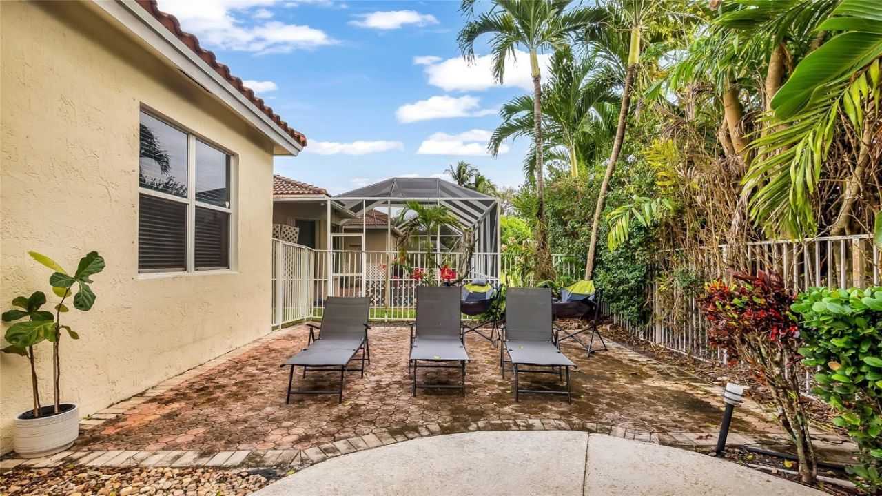 5252 NW 51st St, Coconut Creek, FL 33073 Photo