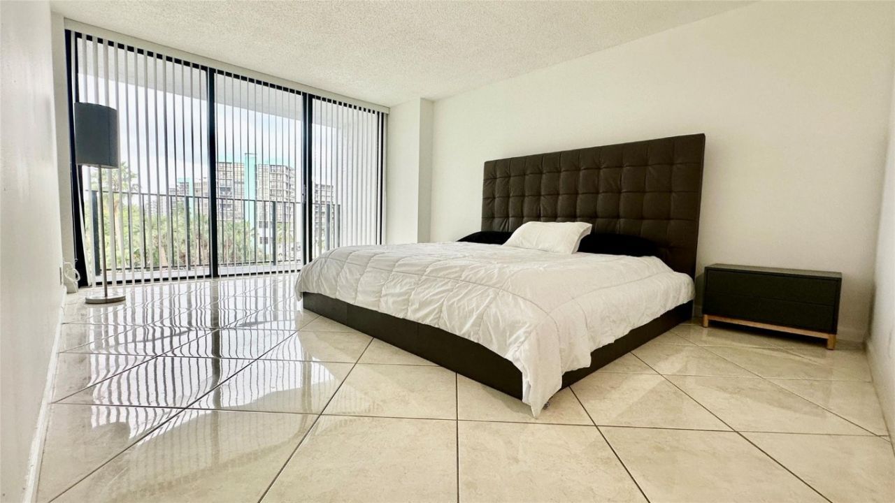 200 Leslie Drive, Unit 523, Hallandale Beach, FL 33009 Photo