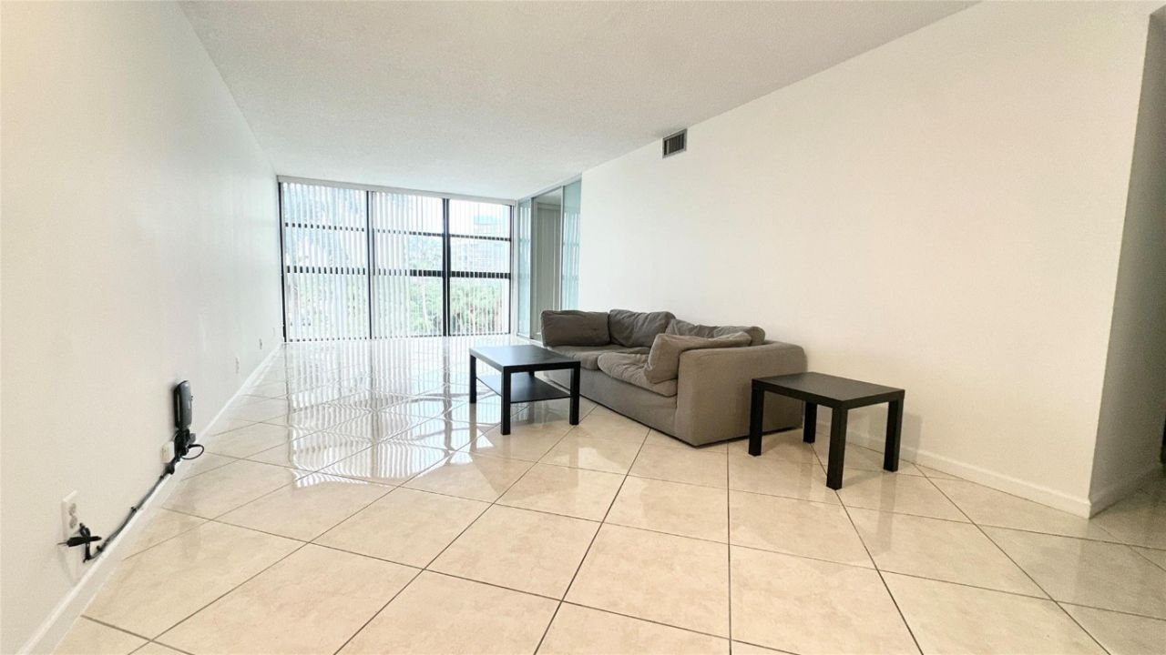 200 Leslie Drive, Unit 523, Hallandale Beach, FL 33009 Photo