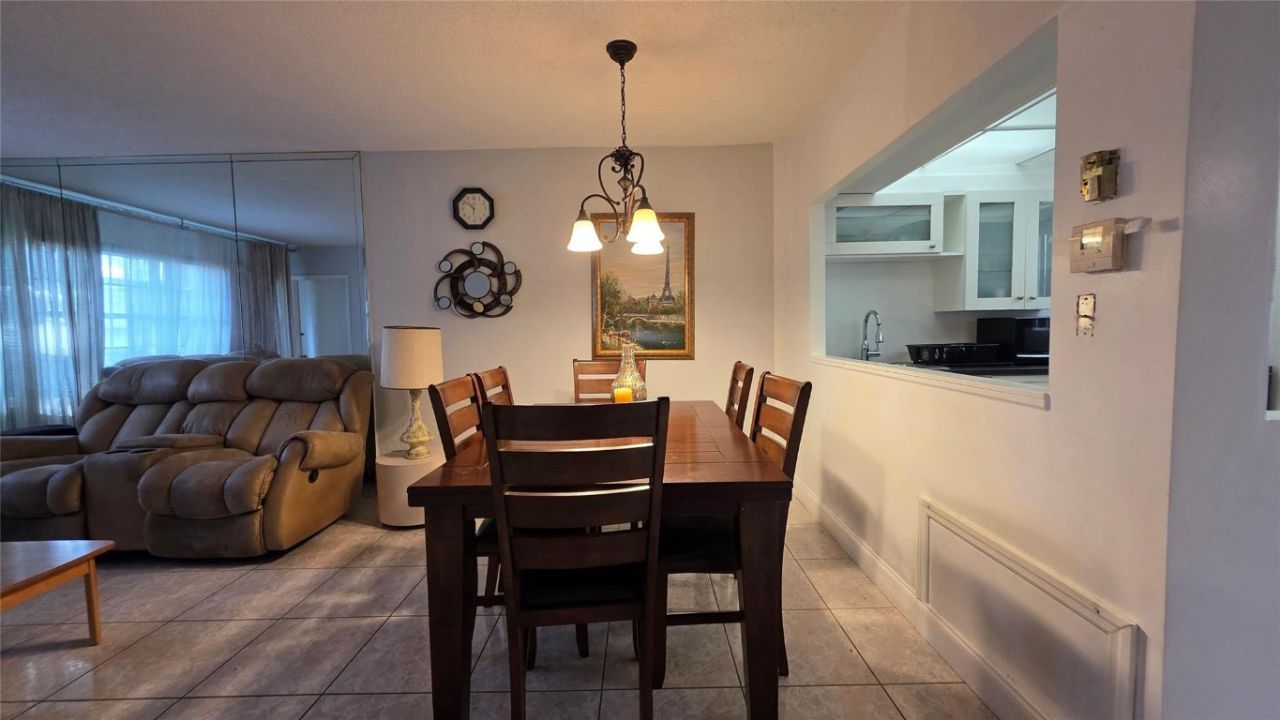 5111 W Oakland Park Boulevard, Unit 104, Lauderdale Lakes, FL 33313 Photo