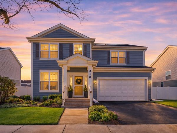 218 Middleton Court, Elgin, IL 60124
