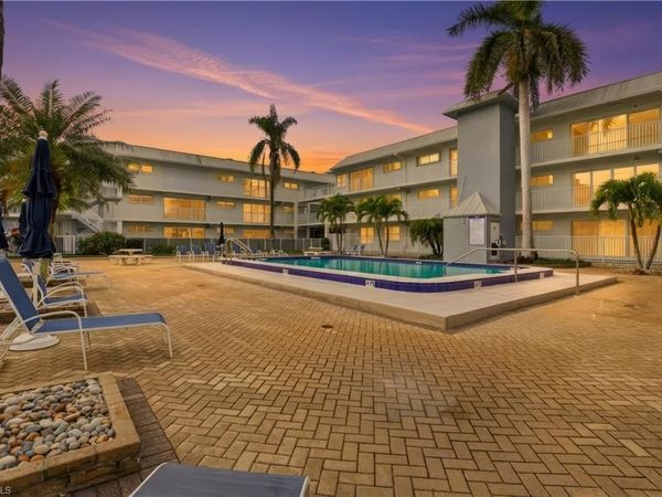 1100 8th AVE S, Unit 213B, NAPLES, FL 34102