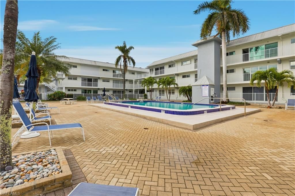 1100 8th Ave S, Unit 213B, Naples, FL 34102 Photo