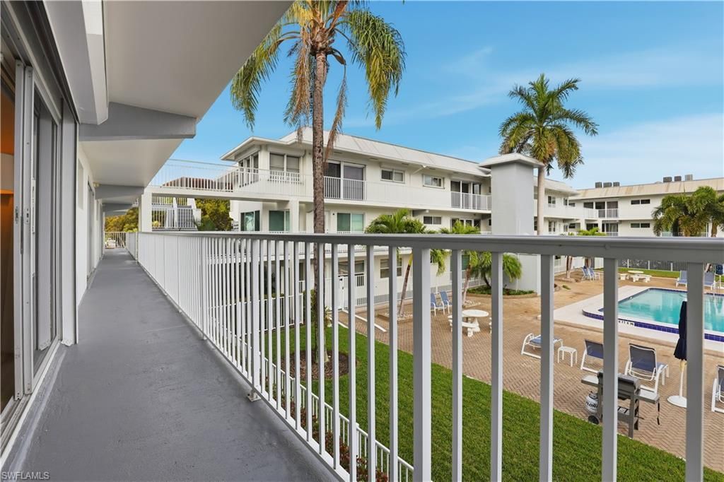 1100 8th Ave S, Unit 213B, Naples, FL 34102 Photo