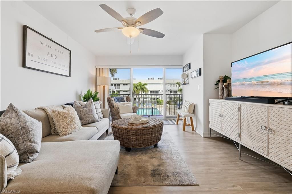 1100 8th Ave S, Unit 213B, Naples, FL 34102 Photo