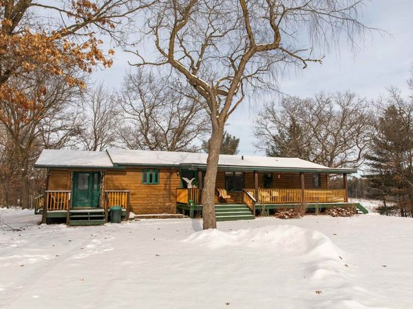 2763 2nd Avenue, Oxford, WI 53952