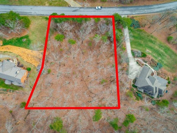 7783 Rocky Ledge Drive, Hixson, TN 37343