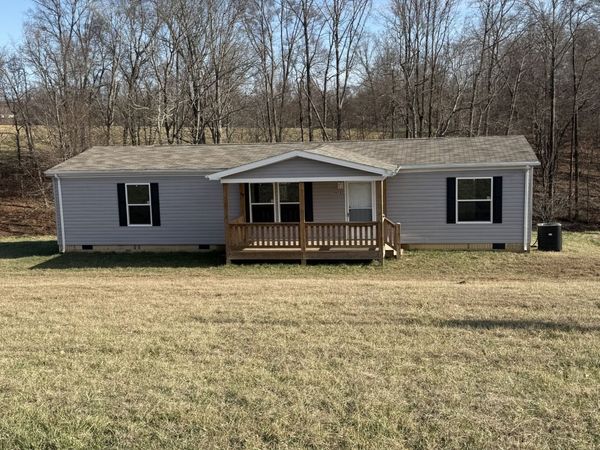 9458 Sunrise Road, Red Boiling Springs, TN 37150