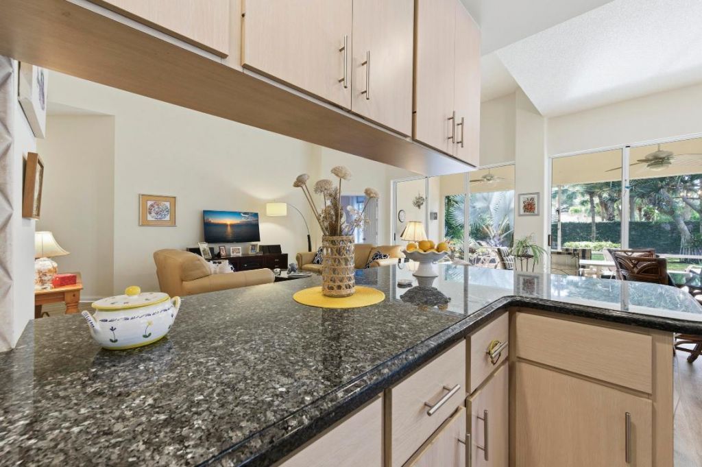 325 Kelsey Park Circle, Palm Beach Gardens, FL 33410 Photo