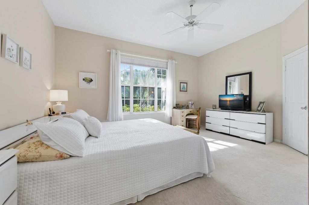 325 Kelsey Park Circle, Palm Beach Gardens, FL 33410 Photo