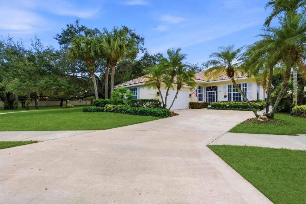325 Kelsey Park Circle, Palm Beach Gardens, FL 33410 Photo