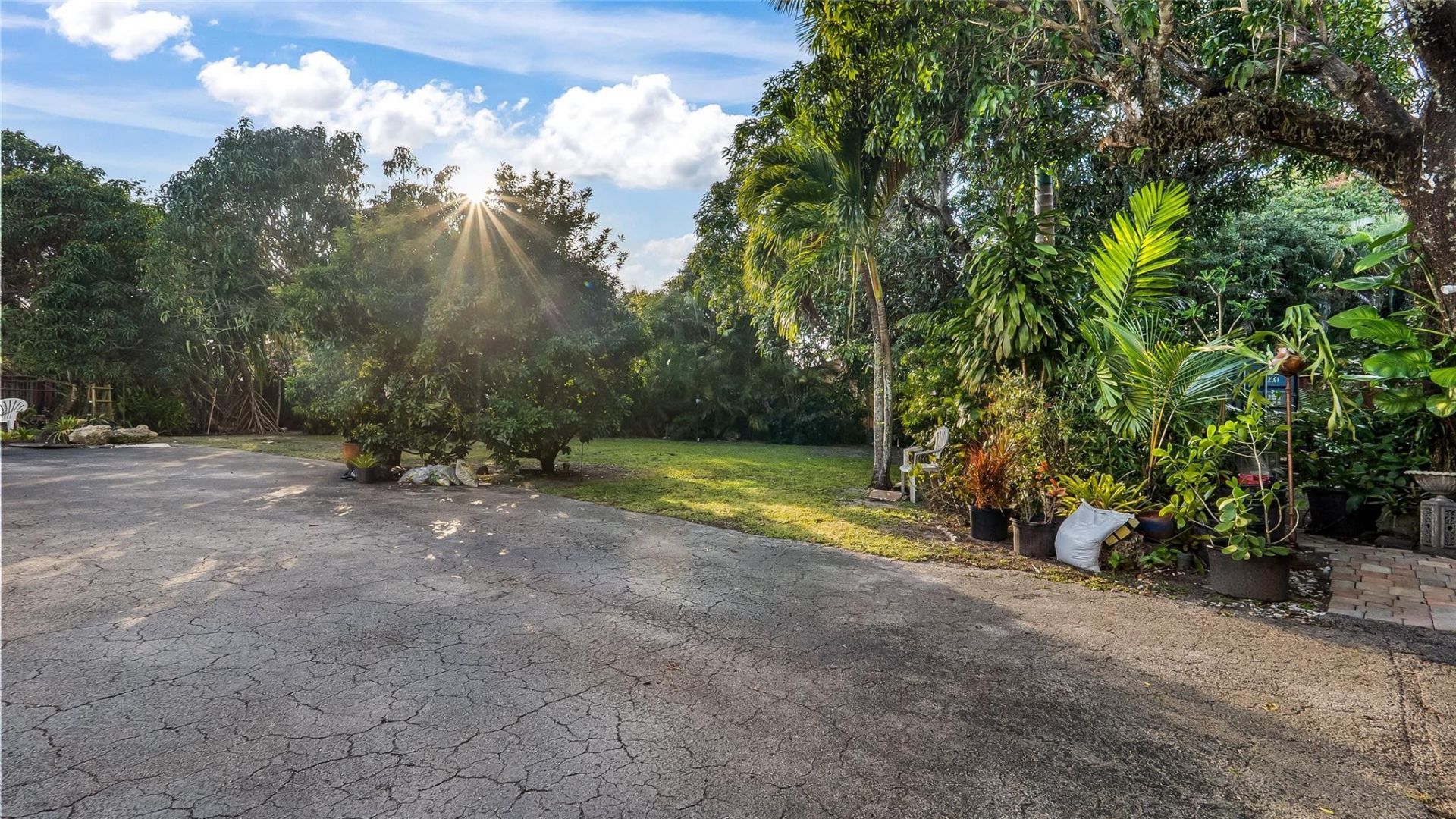 13920 N Miami Avenue, Miami, FL 33168 Photo
