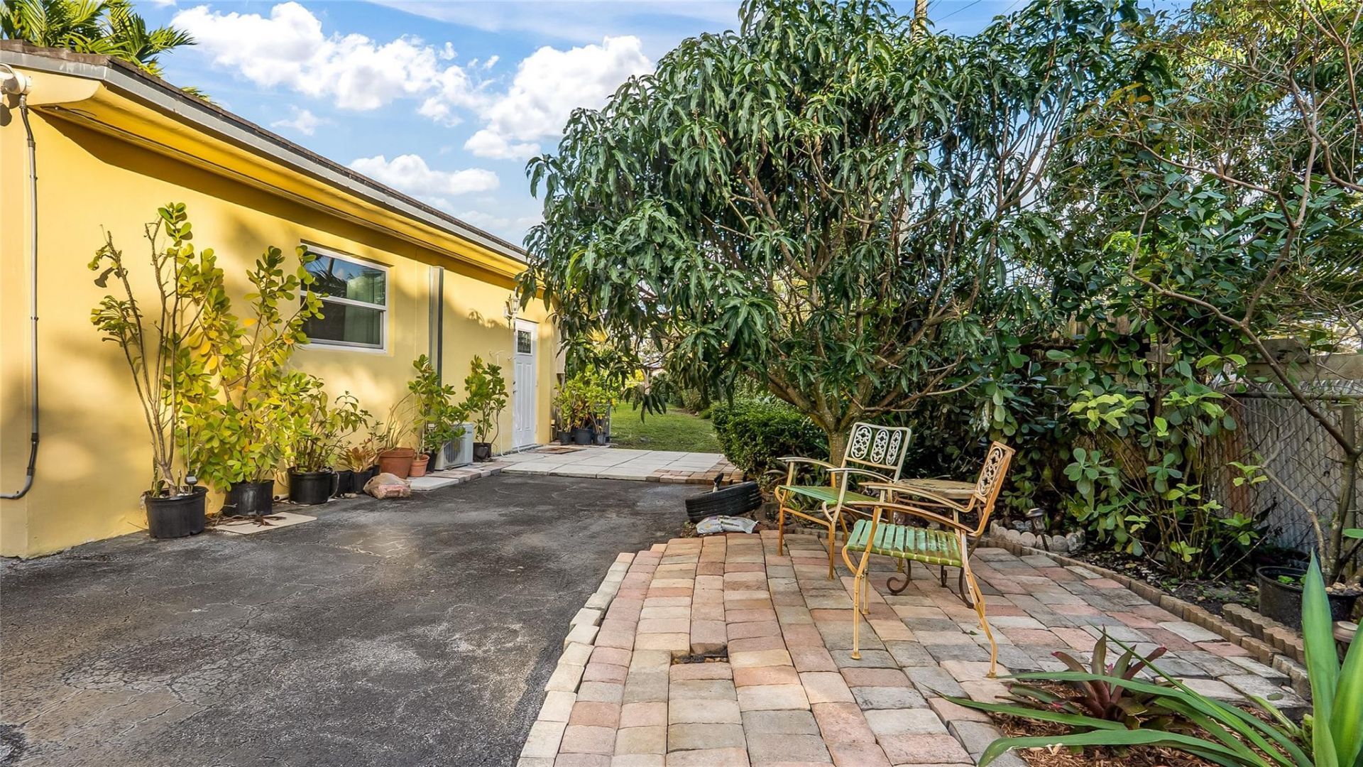 13920 N Miami Avenue, Miami, FL 33168 Photo