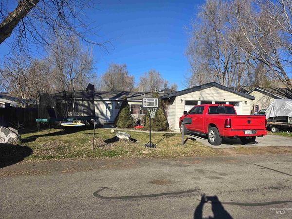 3166 Bellomy, Boise, ID 83703