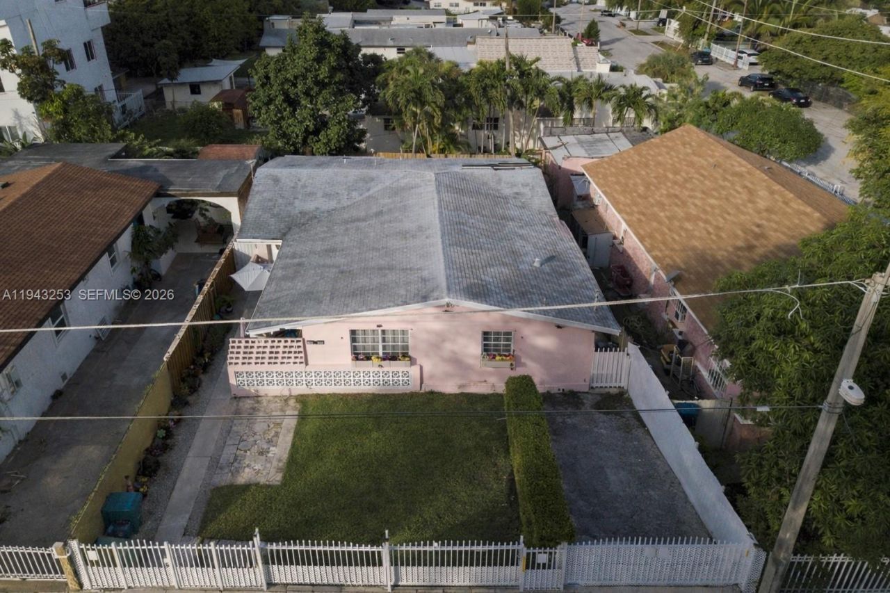 3240 NW 3rd Ave , Miami, FL 33127 Photo