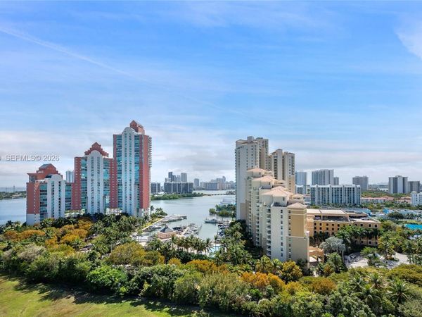 3300 NE 191st St , Unit 1915, Aventura, FL 33180