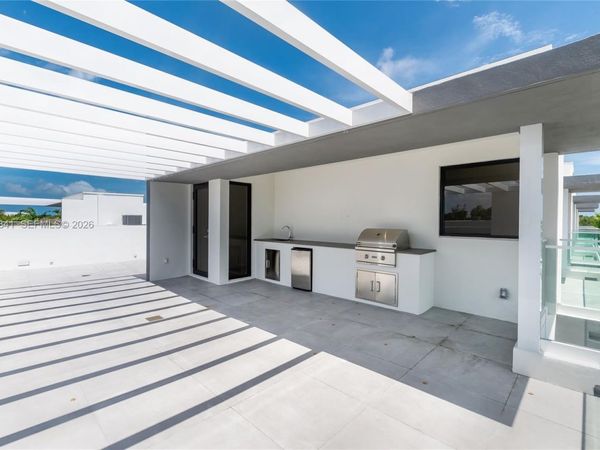 3264 Bird Ave, Miami, FL 33133