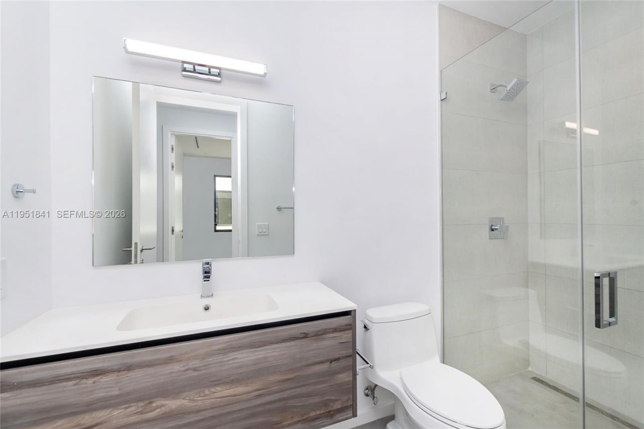 3264 Bird Ave, Miami, FL 33133 Photo