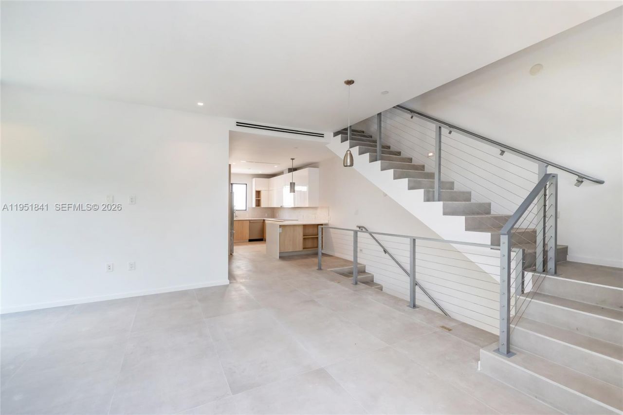 3264 Bird Ave, Miami, FL 33133 Photo