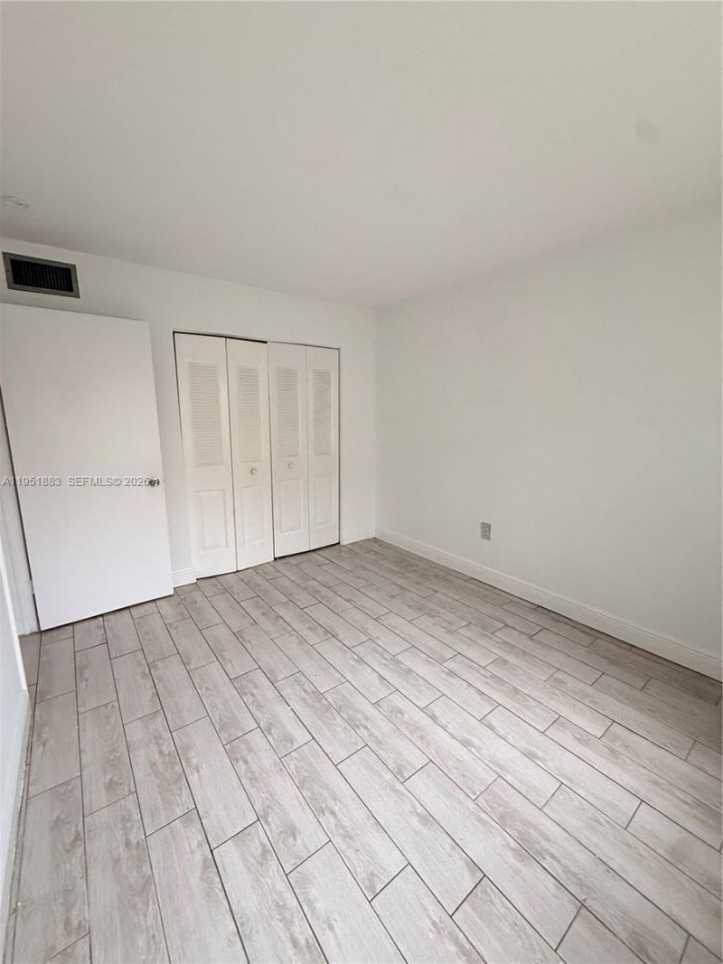 10431 N Kendall Dr, Unit D104, Miami, FL 33176 Photo