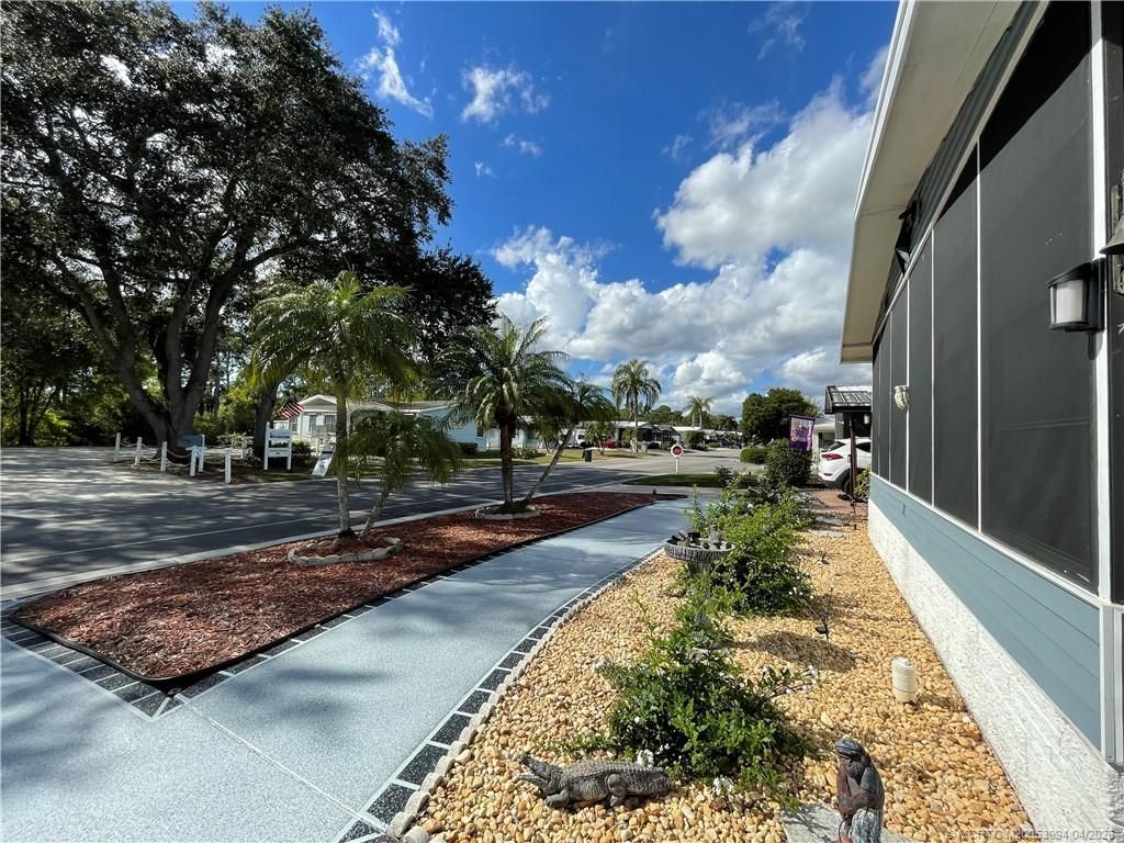 16345 SW Indianwood Circle, Indiantown, FL 34956 Photo