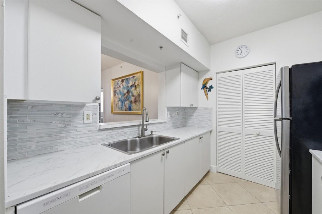 3020 NE 32nd Avenue, Unit 1103, Fort Lauderdale, FL 33308 Photo