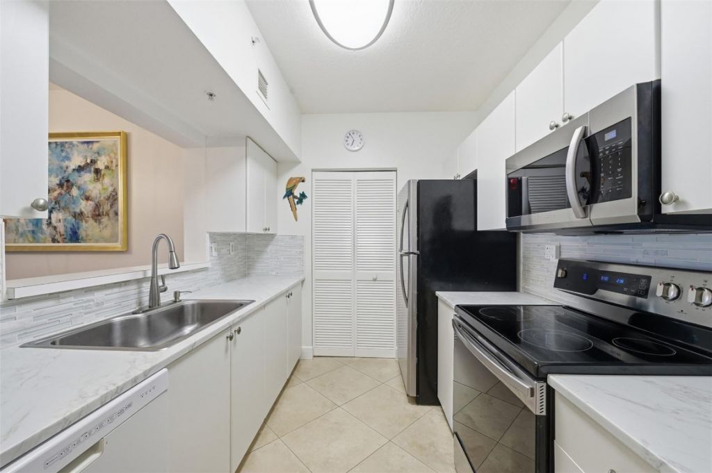 3020 NE 32nd Avenue, Unit 1103, Fort Lauderdale, FL 33308 Photo