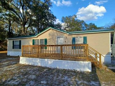 1694 S HIGHWAY 17, Pomona Park, FL 32181